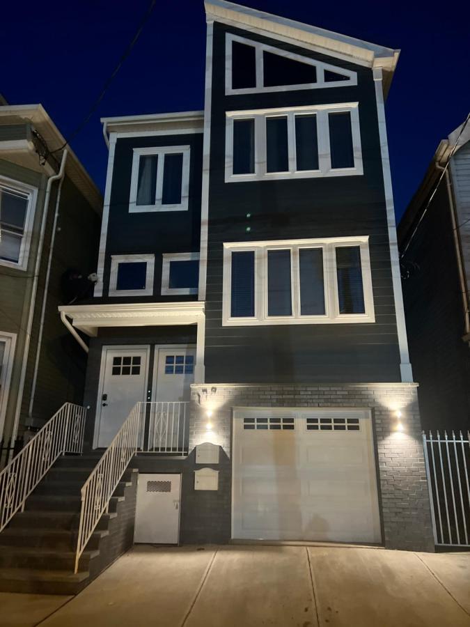 Springview Homes 12Mins From Ewr & 3 Mins From University Hospital 뉴어크 외부 사진